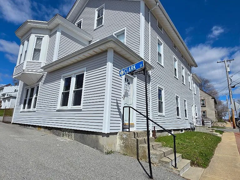 511 Main St #1 — Photo 1