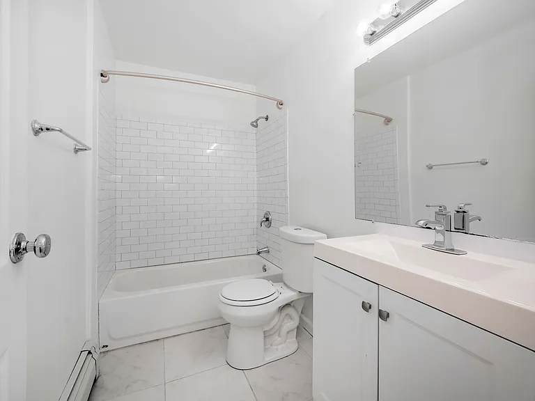 2935 Marshall Ave — Photo 2