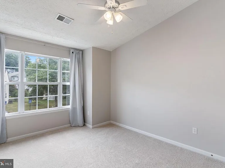 8212 Silverton Ct — Photo 28