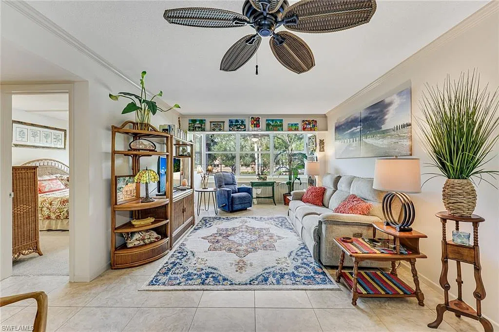 2 bed, 1.5 bath, 1000 sqft, $5,500 — Photo 4