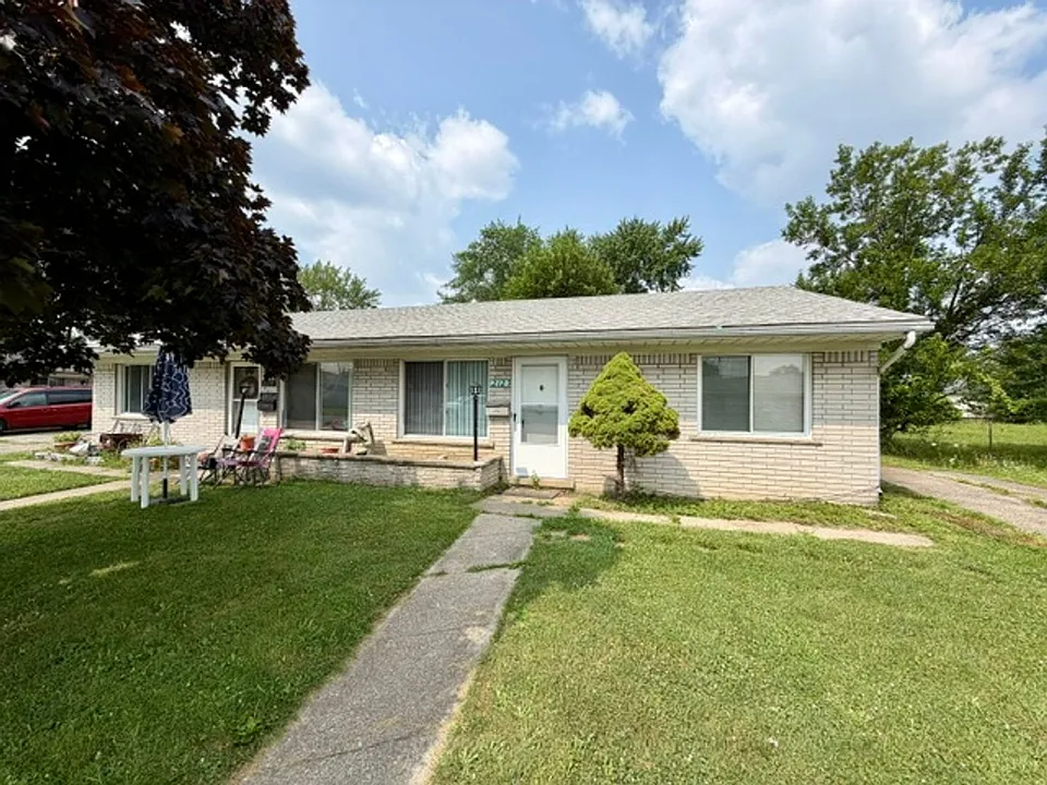 212 Arcola St