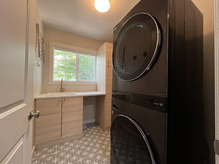 224 NW Sundown Way — Photo 48