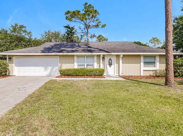 5146 Londonderry Ln, Wesley Chapel, FL 33543