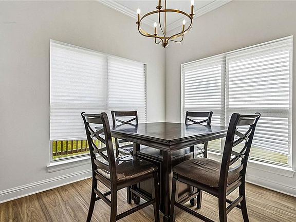 5th image of 57418 Maple Ave