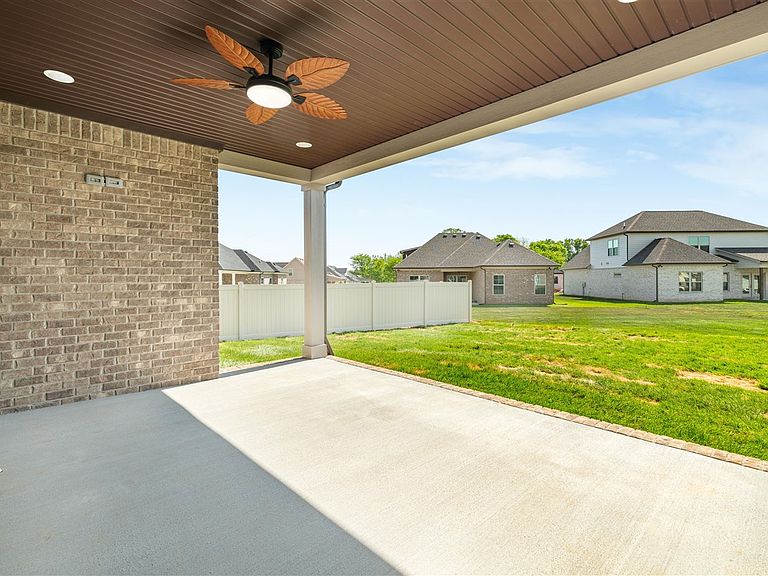 Listing photo 4