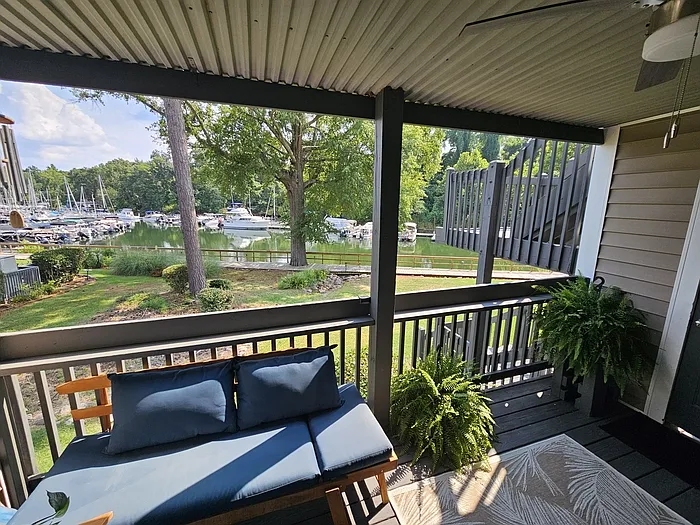 3 bed, 2.0 bath, 1600 sqft, $1,850 — Photo 3
