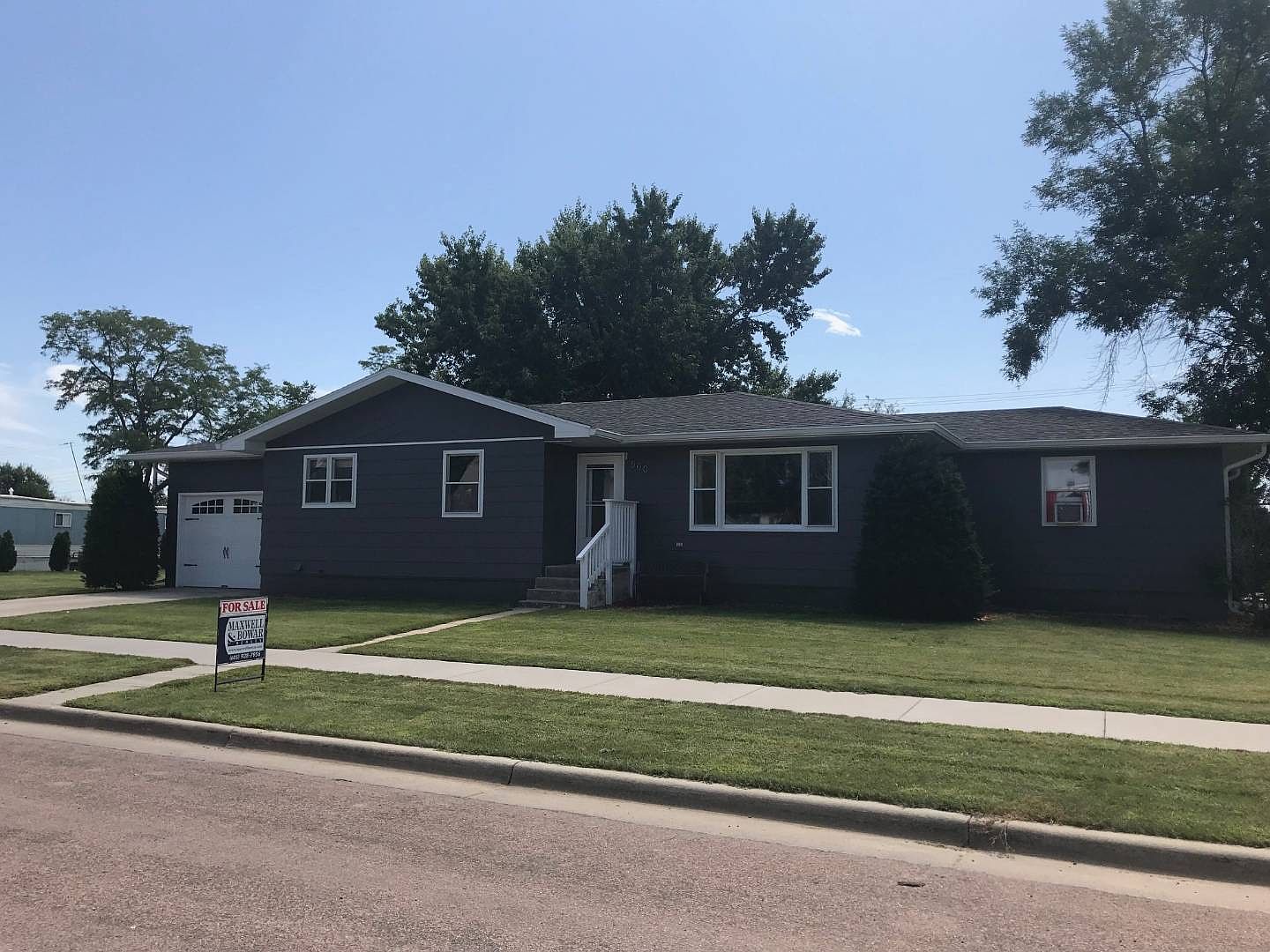 500 E Main St, Parkston, SD 57366 Zillow