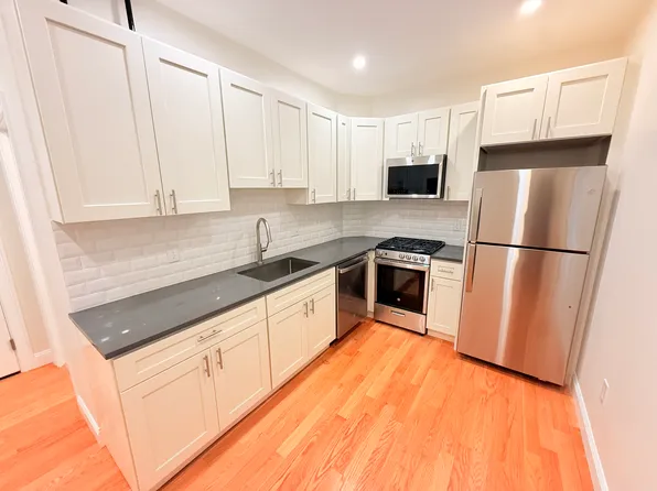 27 Queensberry St #7, Boston, MA 02215