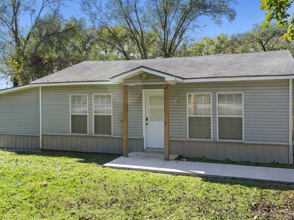516 S Cherokee St, Stilwell, OK 74960