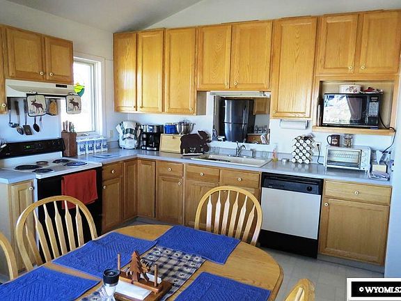 3rd image of 545 Ramshorn Dr