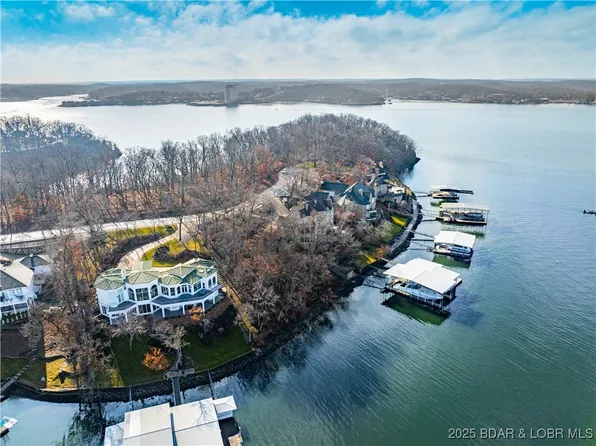 49 Regency Cove Dr, Lake Ozark, MO 65049