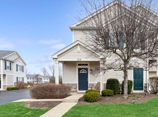 210 Bakers Dr W, Lakemoor, IL 60051