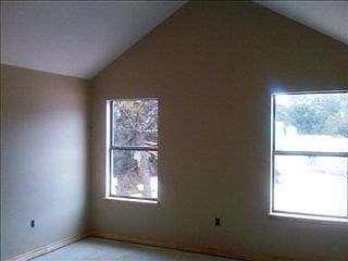 4th image of 346 Bogi St