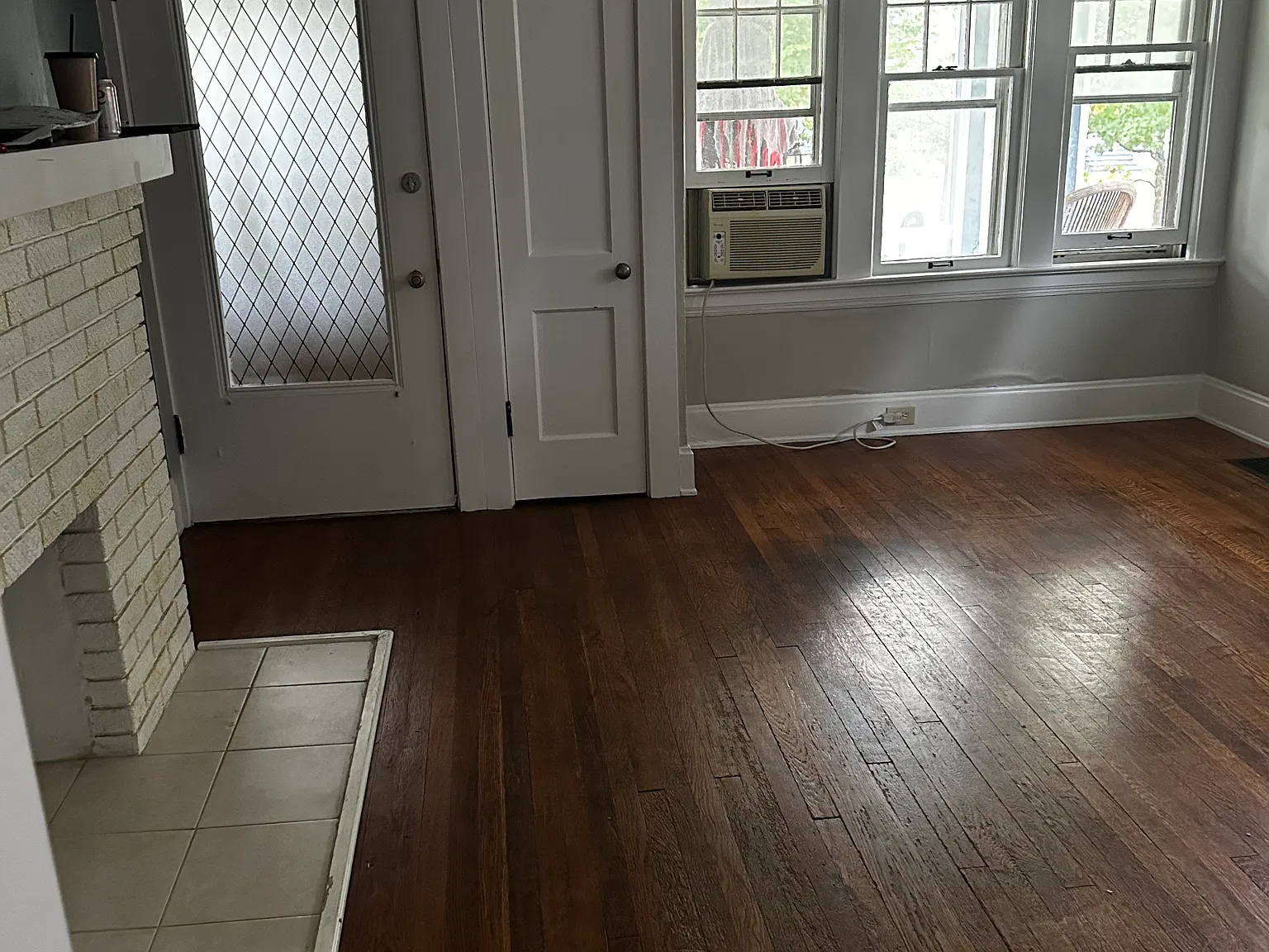4 bed, 1400 sqft, $2,300 — Photo 2