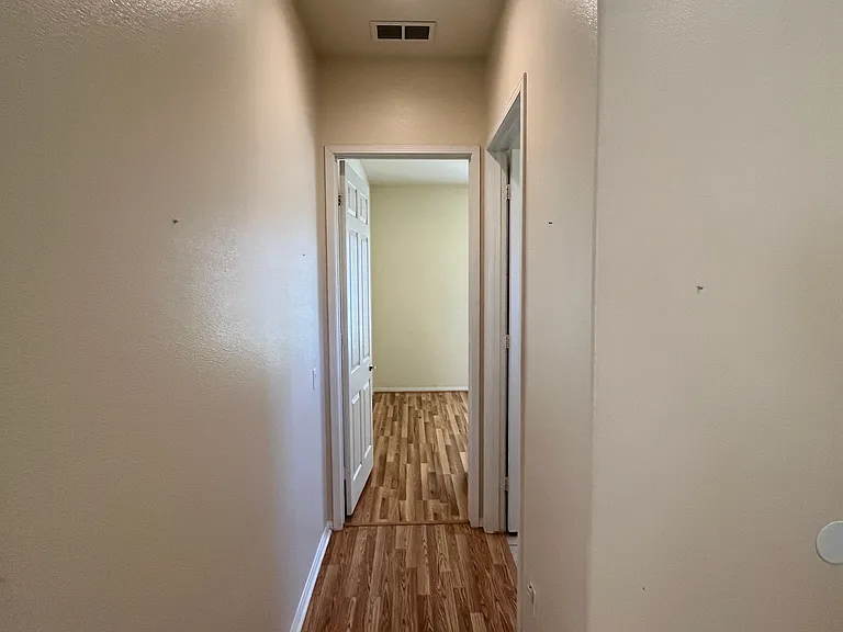 525 Brooklawn Dr — Photo 8