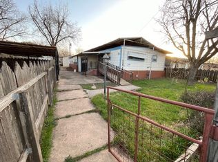 214 Coke St, Tye, TX 79563