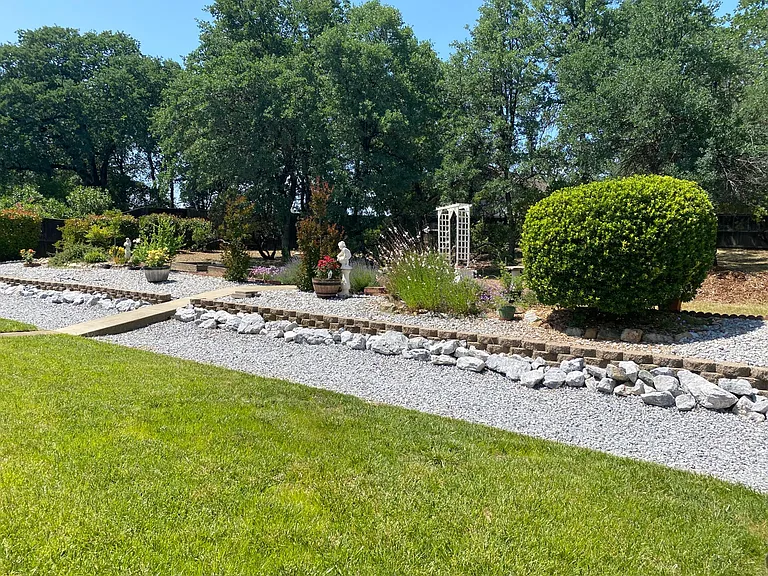 19192 Nike Ct — Photo 25