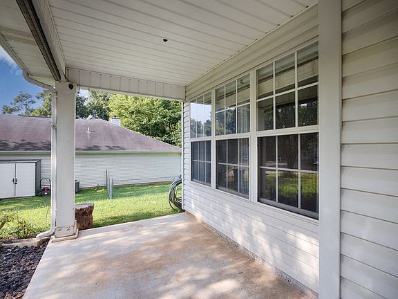 5th image of 288 Postwood Ct