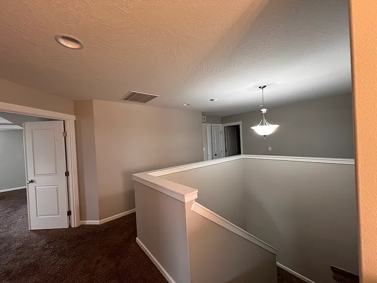 665 Hunter St — Photo 10