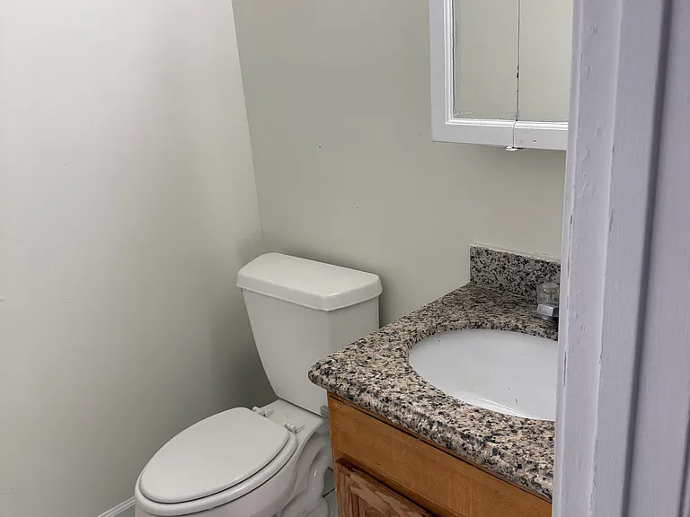 4140 Delaware Ave — Photo 7