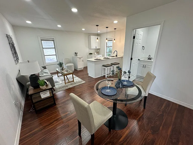 6506 N Wellington Ave #B — Photo 4