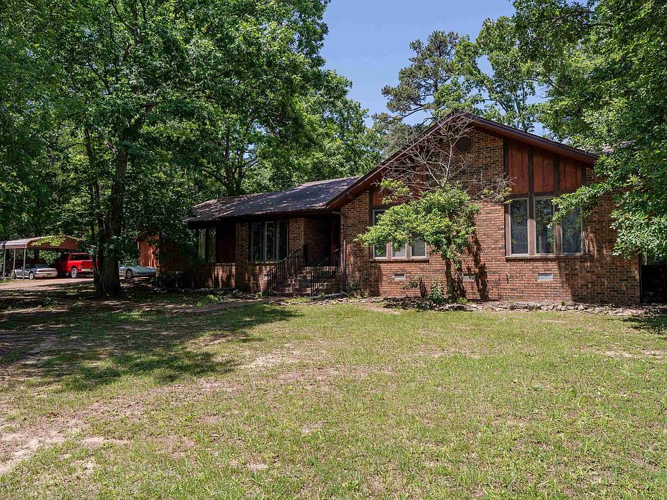 1st image of 4 Plantation Dr W