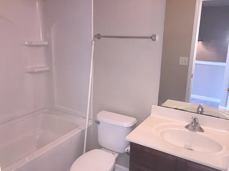 10143 Ballyclare Ct — Photo 17