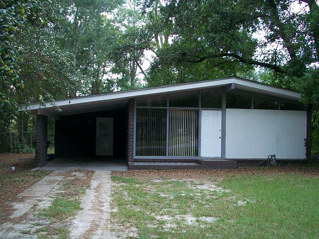 1st image of 1020 Hillside Dr