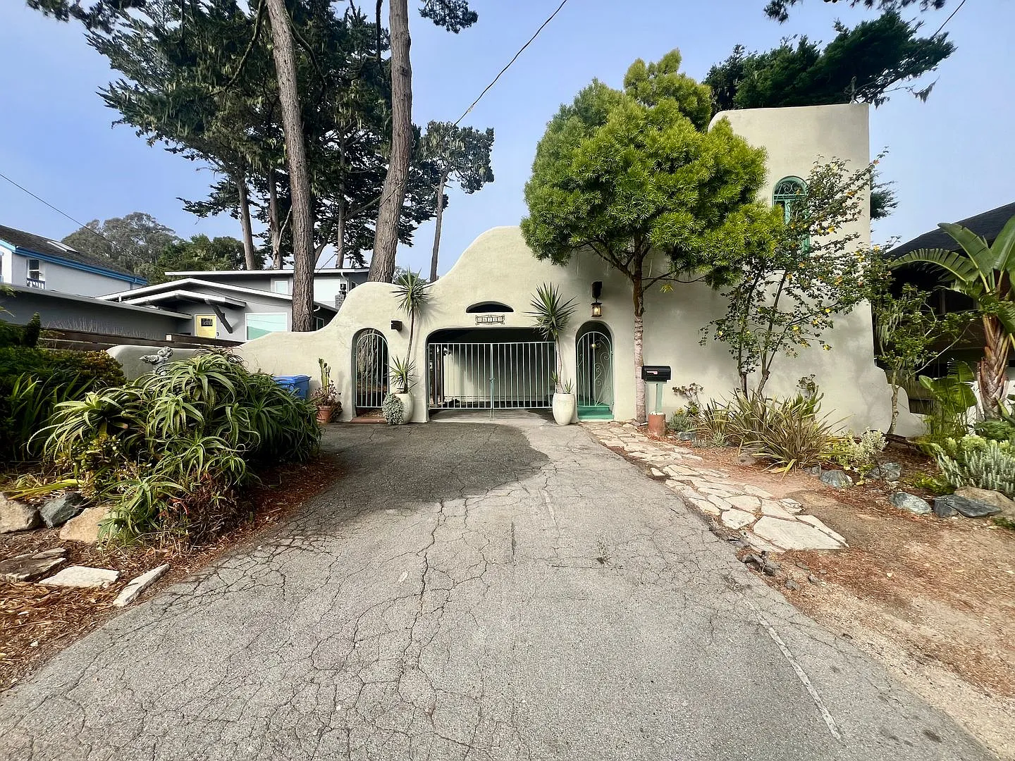October 01, 2026 is a lovely 3 bedroom 2 bathroom Monterey home. — Photo 1