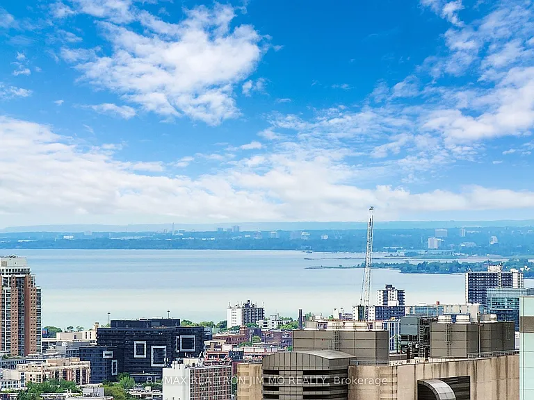 15 Grenville St #3503 — Photo 41