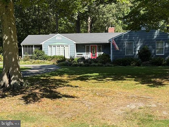 2nd image of 28420 Oaklands Rd