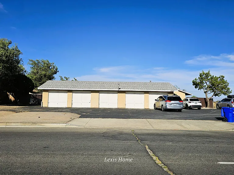 13225 Navajo Rd #3 — Photo 2