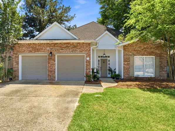 38 Stones Throw Dr, Hattiesburg, MS 39402