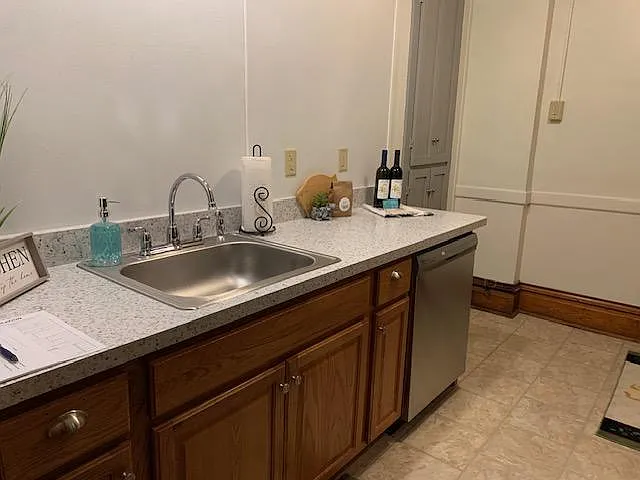 1269 Liberty St #5 — Photo 7