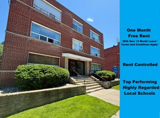 1299 Bayview Ave #15, Toronto, ON M4G 2Z8