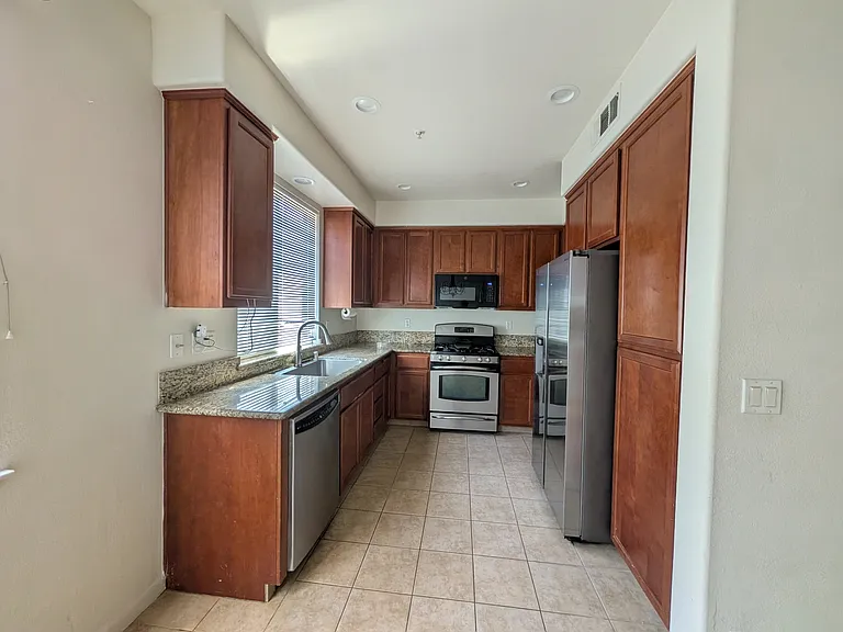 4457 Lafayette St — Photo 7