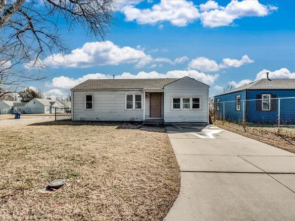 1927 E McFarland St, Wichita, KS 67219