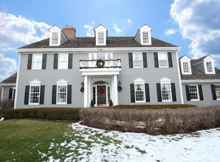 120 W Ironwood Ln, Mequon, WI 53092