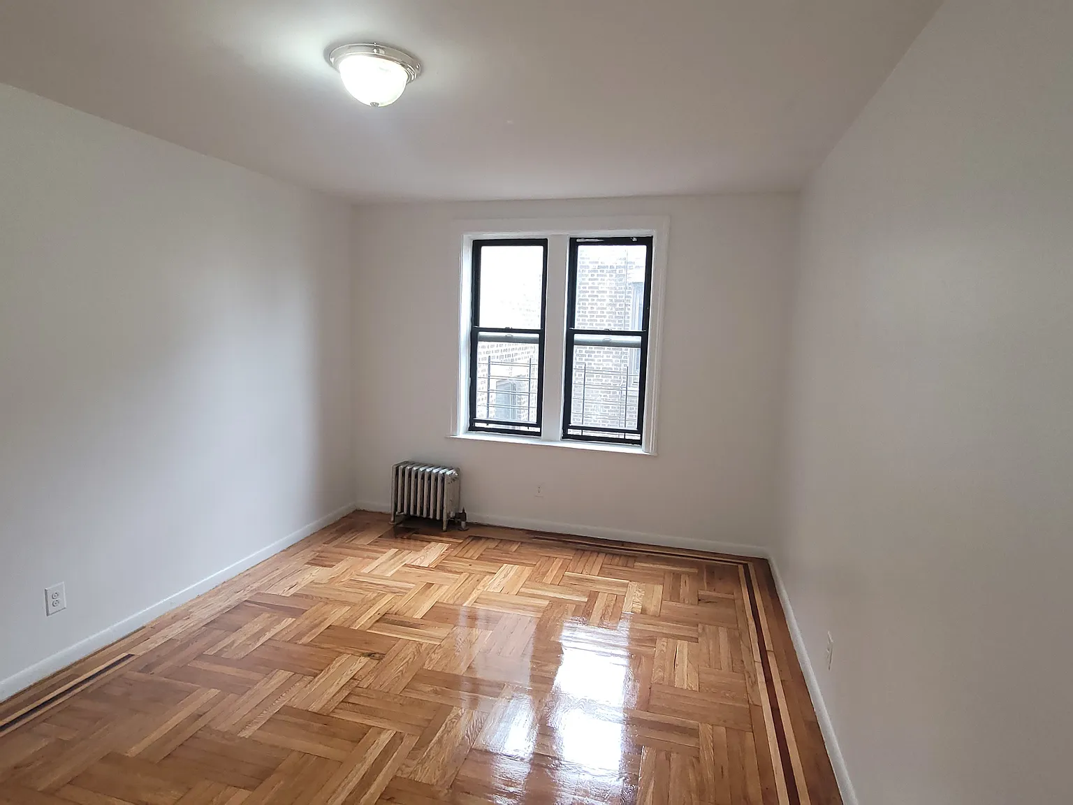 1 bed, 700 sqft, $2,020 — Photo 2