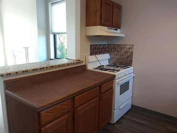 3rd image of 1112 Sheffield St APT 201