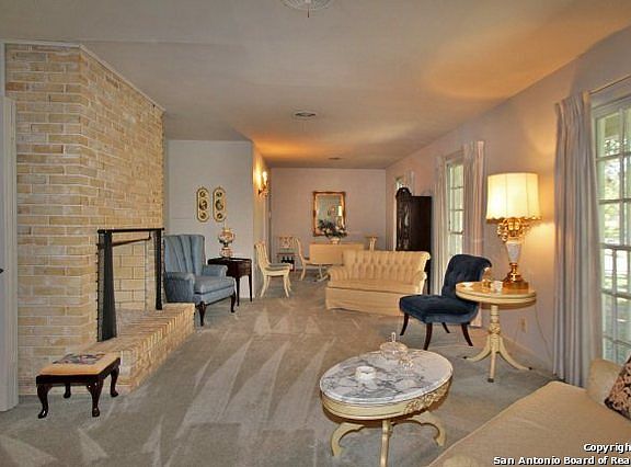 4th image of 712 CANTERBURY HILL