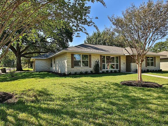 2nd image of 2214 Lazybrook Dr