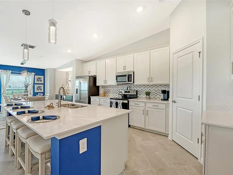 12550 Galapagos Ct #205 — Photo 11