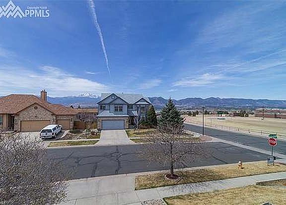 4th image of 9045 Salford Ln