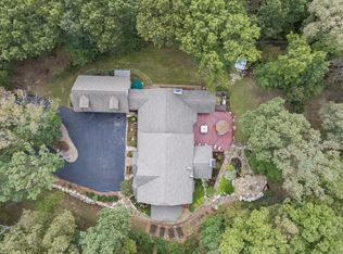 807 Babler Park Dr, Chesterfield, MO 63005