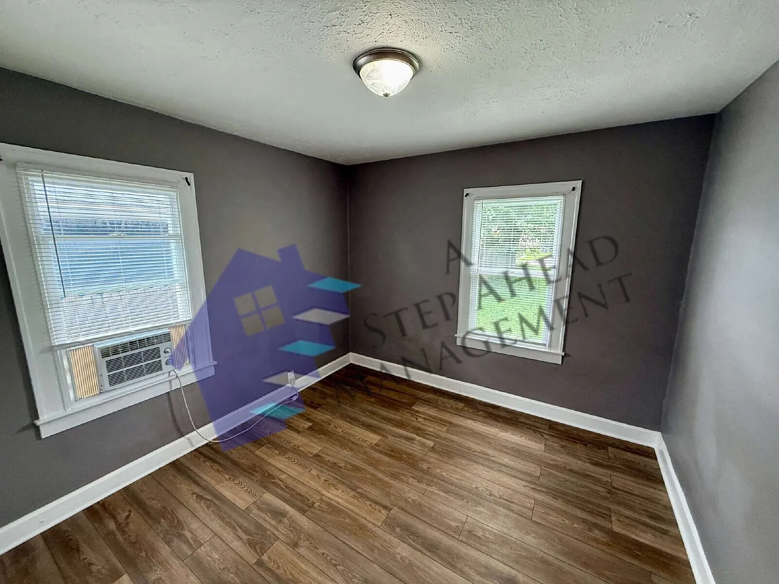 1741 Thaddeus — Photo 2