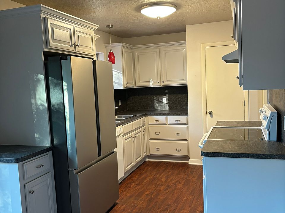 1st image of 1608 Avondale Dr