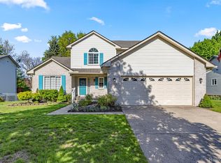 11133 Tremont Ln, Plymouth, MI 48170