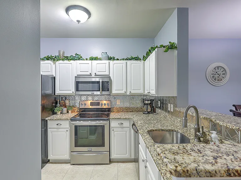 1600 Long Grove Dr #1417 — Photo 19