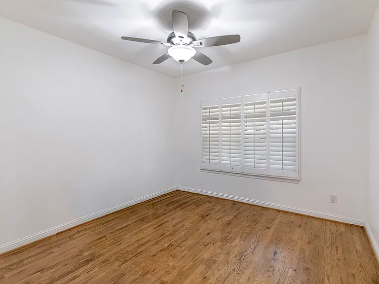 500 Waters Edge Dr #313 — Photo 27
